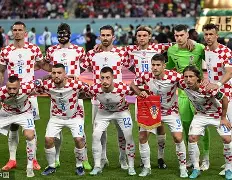 希腊队组织紧密，逆袭击败劲敌赢得胜利(希腊队长)