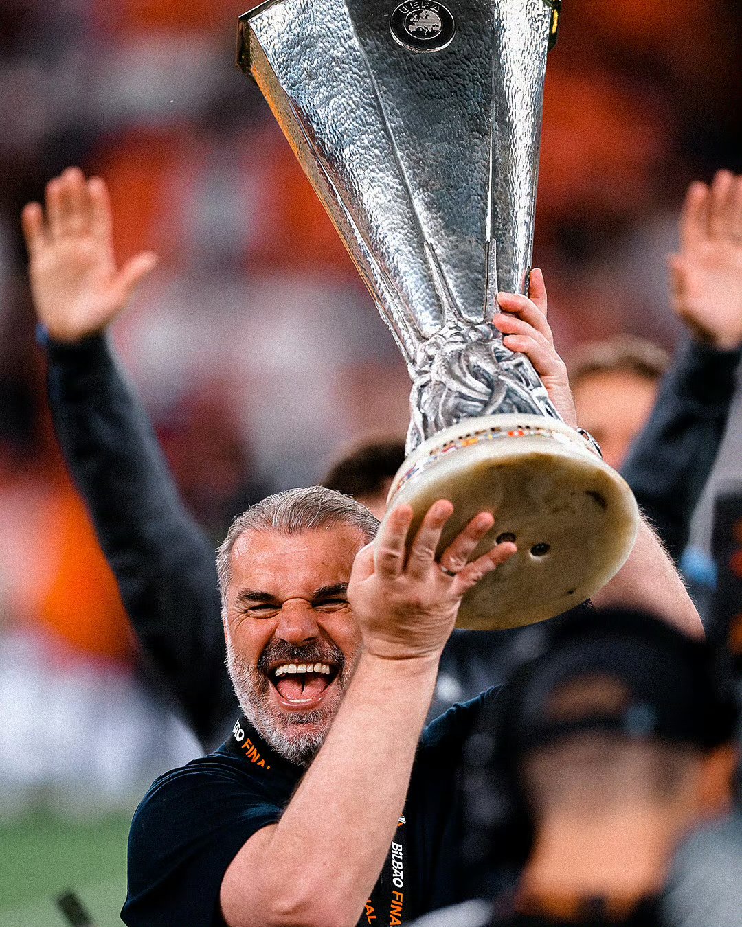 西班牙门将扑出关键点球,帮球队夺冠 西班牙门将扑出关键点球,帮球队夺冠