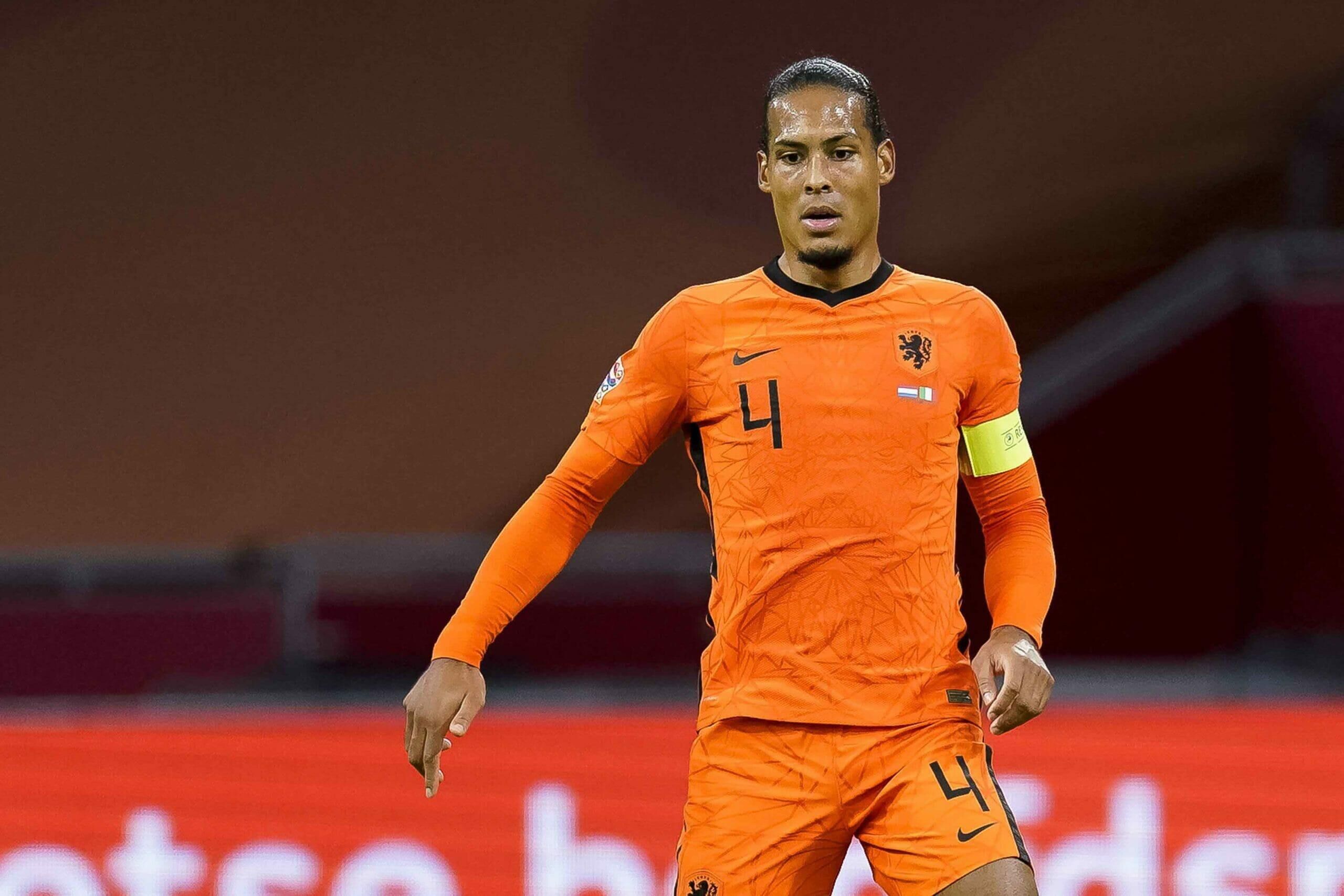 包含荷兰战胜摩尔多瓦，争取欧国联决赛资格的词条