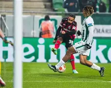 欧预赛比赛风云变幻竞技场上燃烧激情(超燃竞技场小黑一刀流) 欧预赛比赛风云变幻竞技场上燃烧激情(超燃竞技场小黑一刀流)